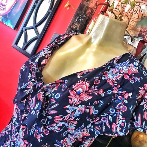 NewYork &C Cute floral red, blue and white romper - Picture 4 of 8